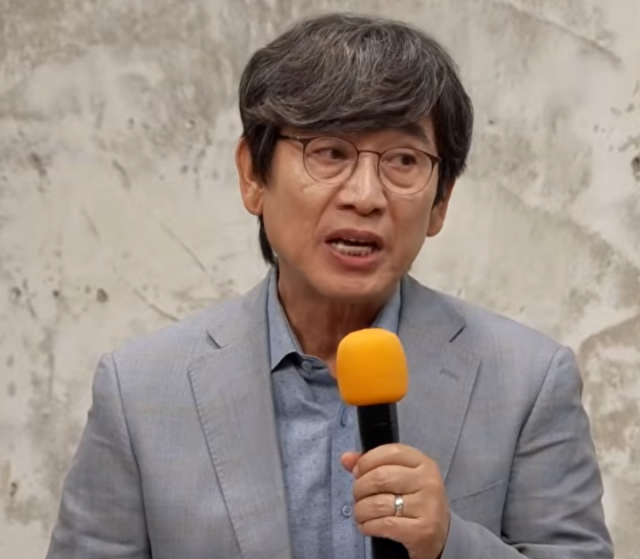 유튜브 '탁현민의 더뷰티풀' 영상 화면 캡처