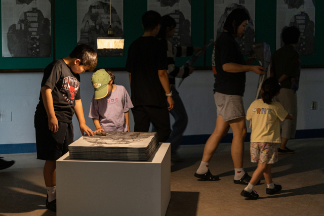 2026부산비엔날레 (구)부산남고등학교 전시장 전경. 부산비엔날레조직위원회 제공
