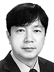 [강윤경 칼럼] 해수부 부산 이전 그 후