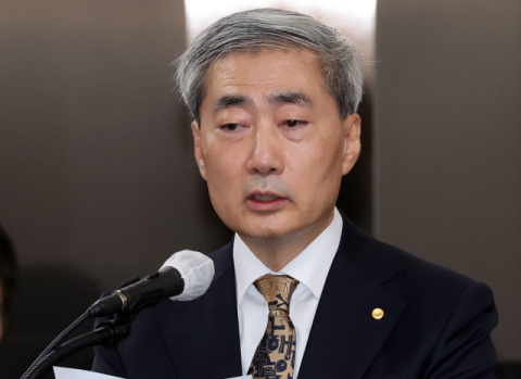 [속보] 한은, 기준금리 연 3.00%로 동결